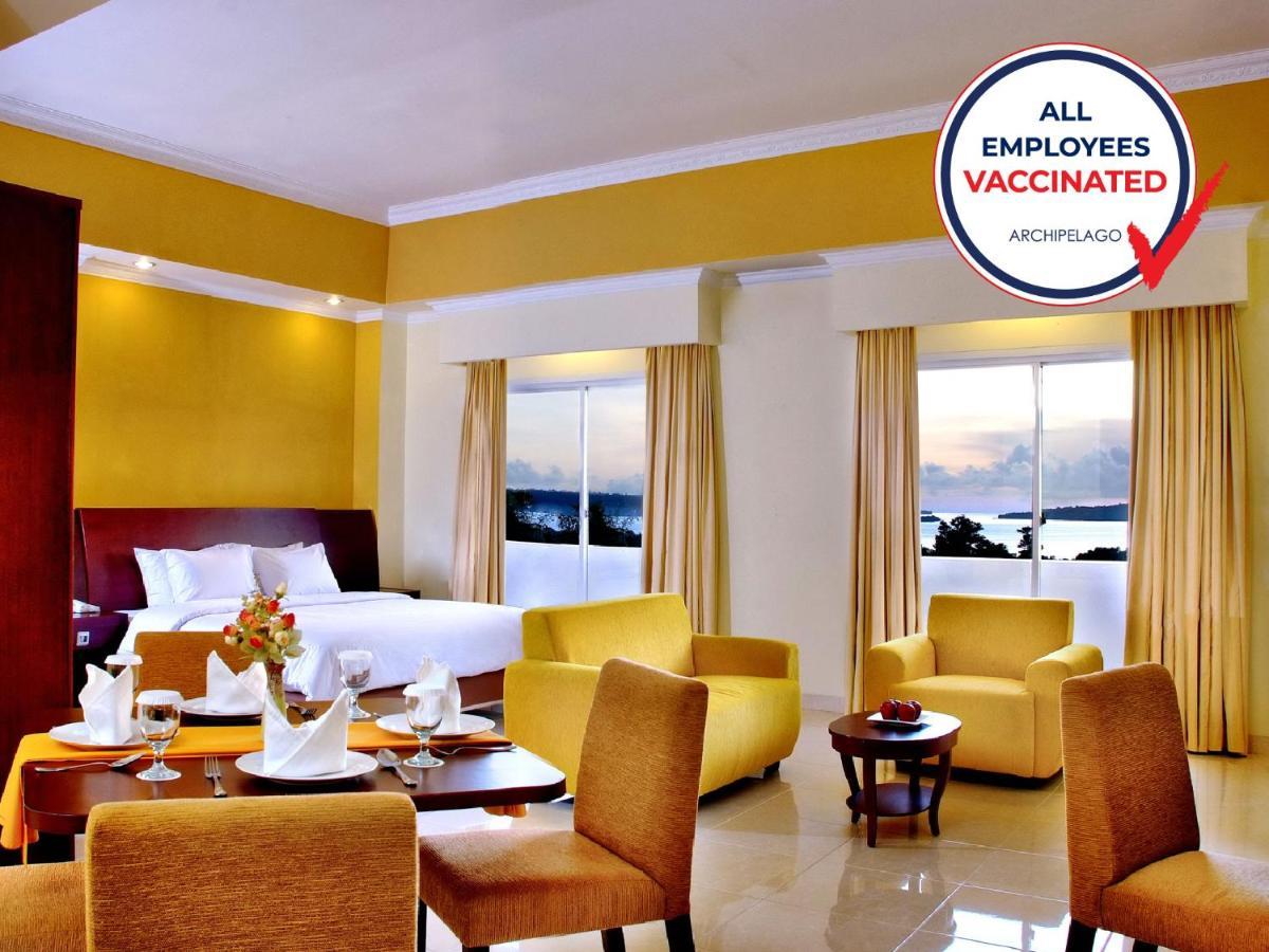 Aston Niu Manokwari Hotel & Conference Center Exterior foto