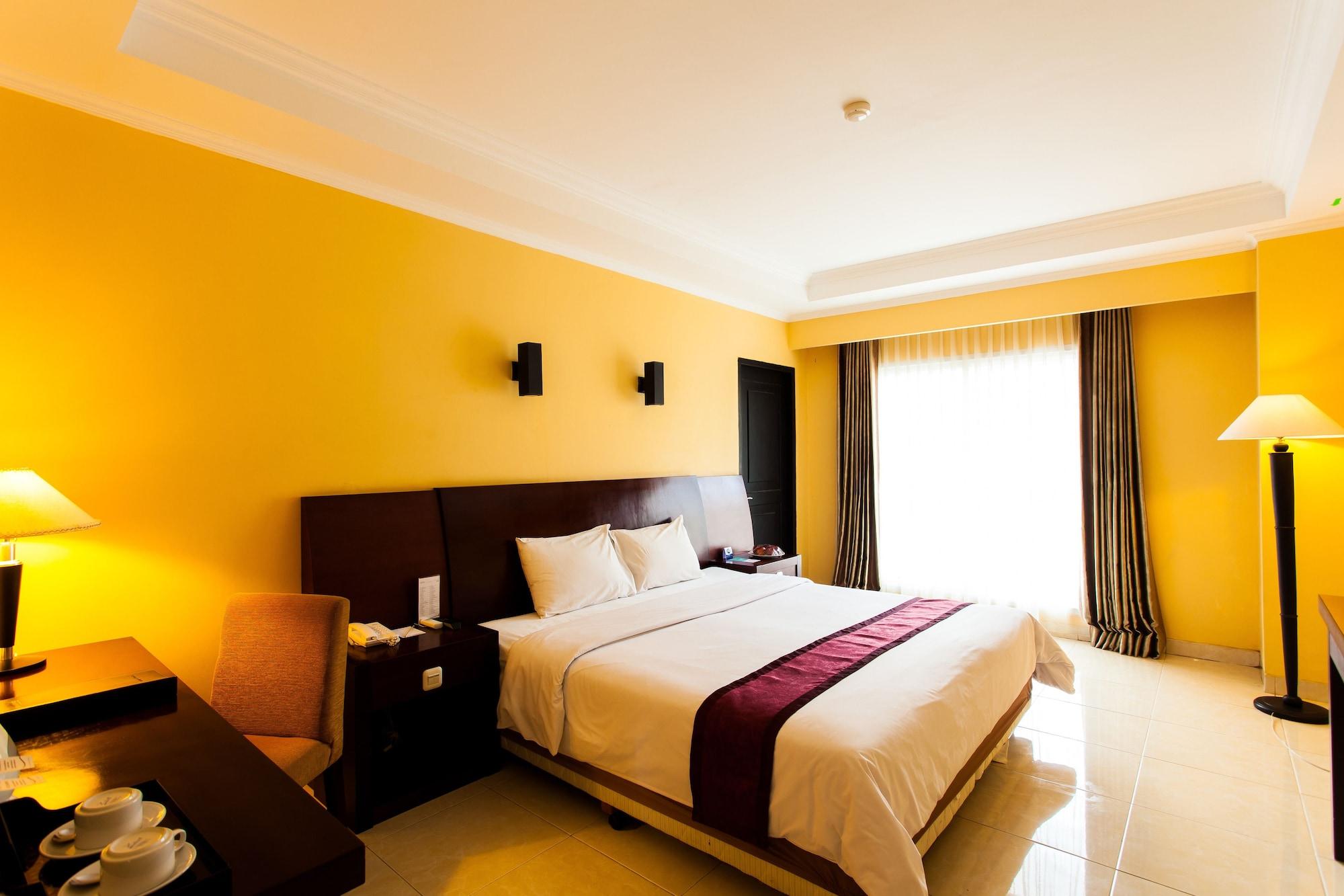 Aston Niu Manokwari Hotel & Conference Center Exterior foto