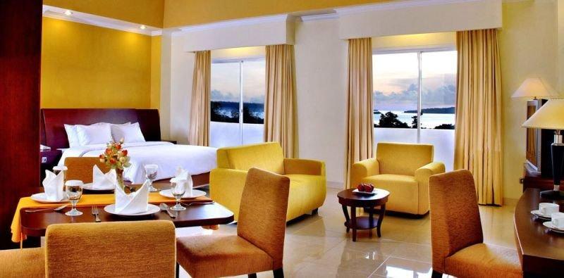 Aston Niu Manokwari Hotel & Conference Center Exterior foto