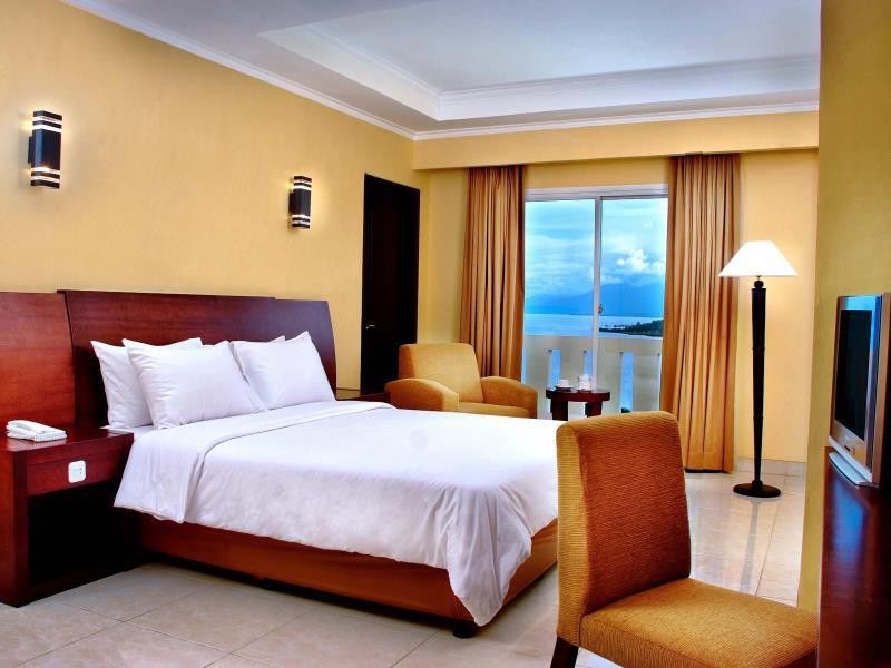 Aston Niu Manokwari Hotel & Conference Center Exterior foto