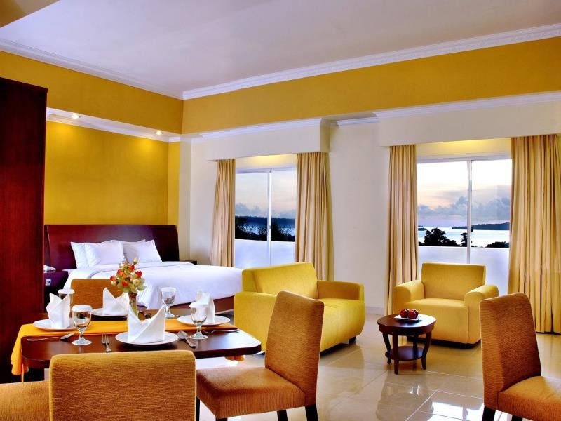 Aston Niu Manokwari Hotel & Conference Center Exterior foto
