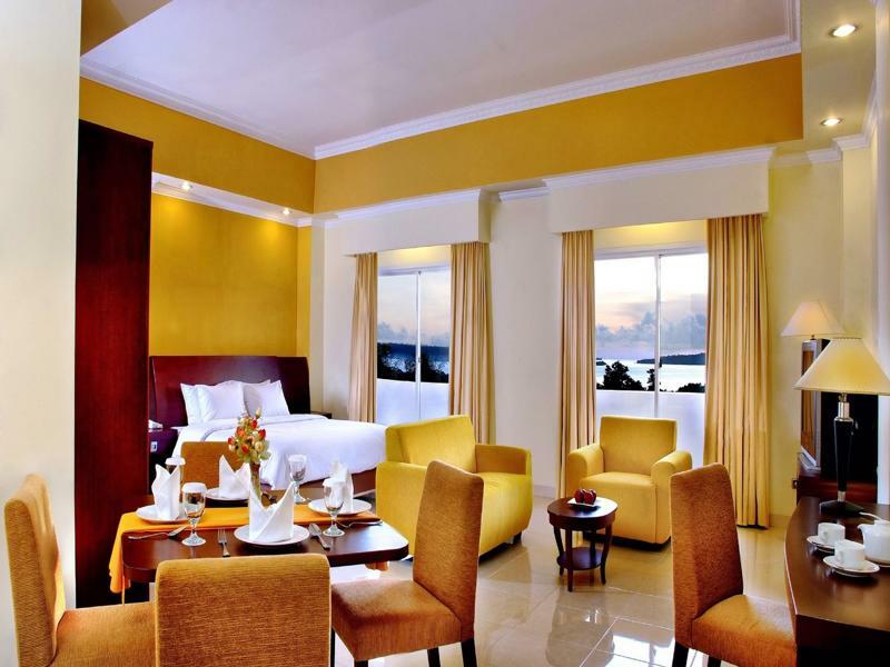 Aston Niu Manokwari Hotel & Conference Center Exterior foto